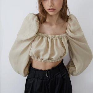 ZARA Fillsens Dreamy Voluminous Puff Long Sleeve Cream Crop Top S